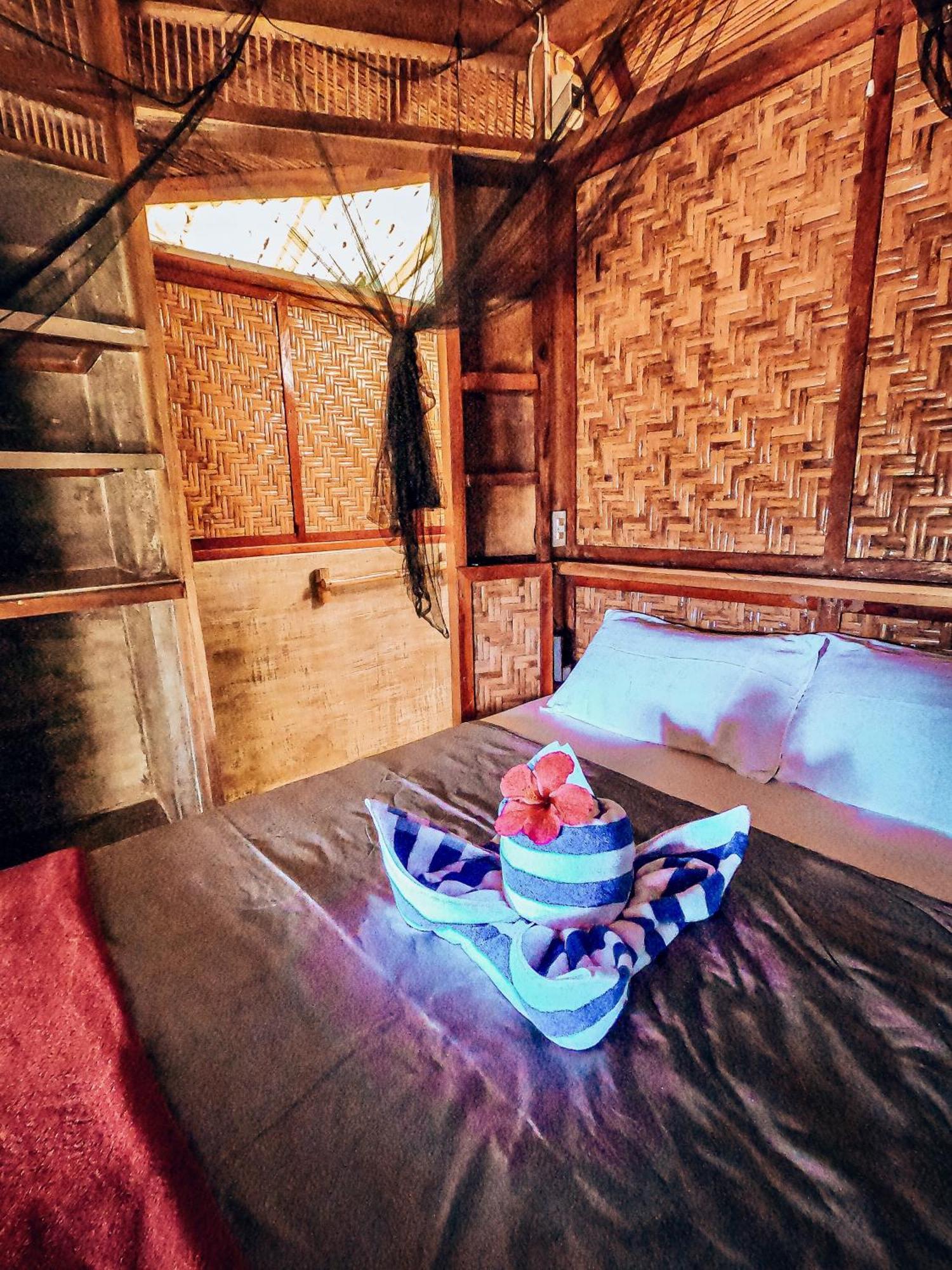 Shakabrah'S Beachfront Kubo General Luna  Extérieur photo